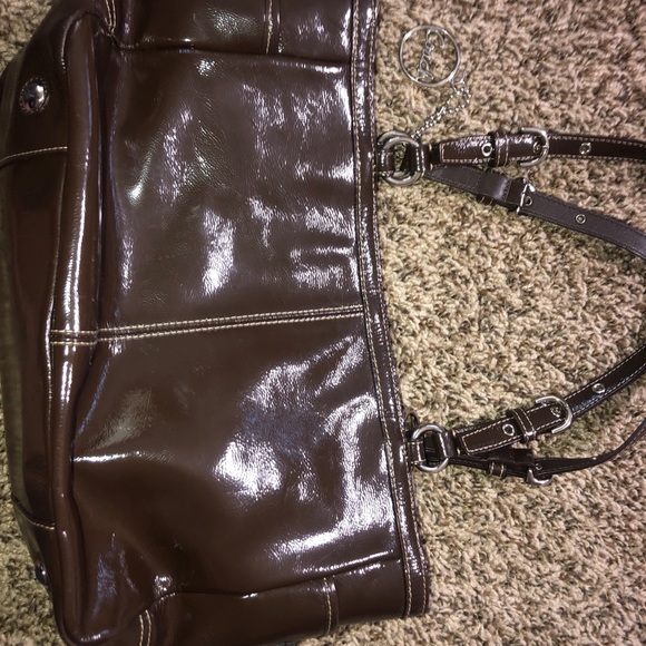 Coach - Picture 4 of 6